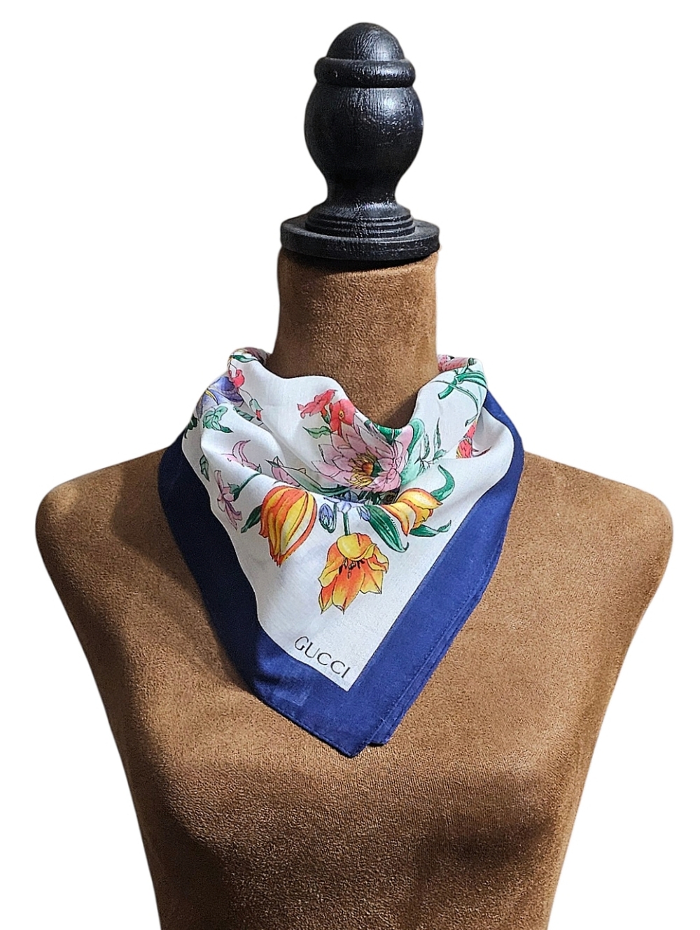 GUCCI SCARF - Picture 3 of 14